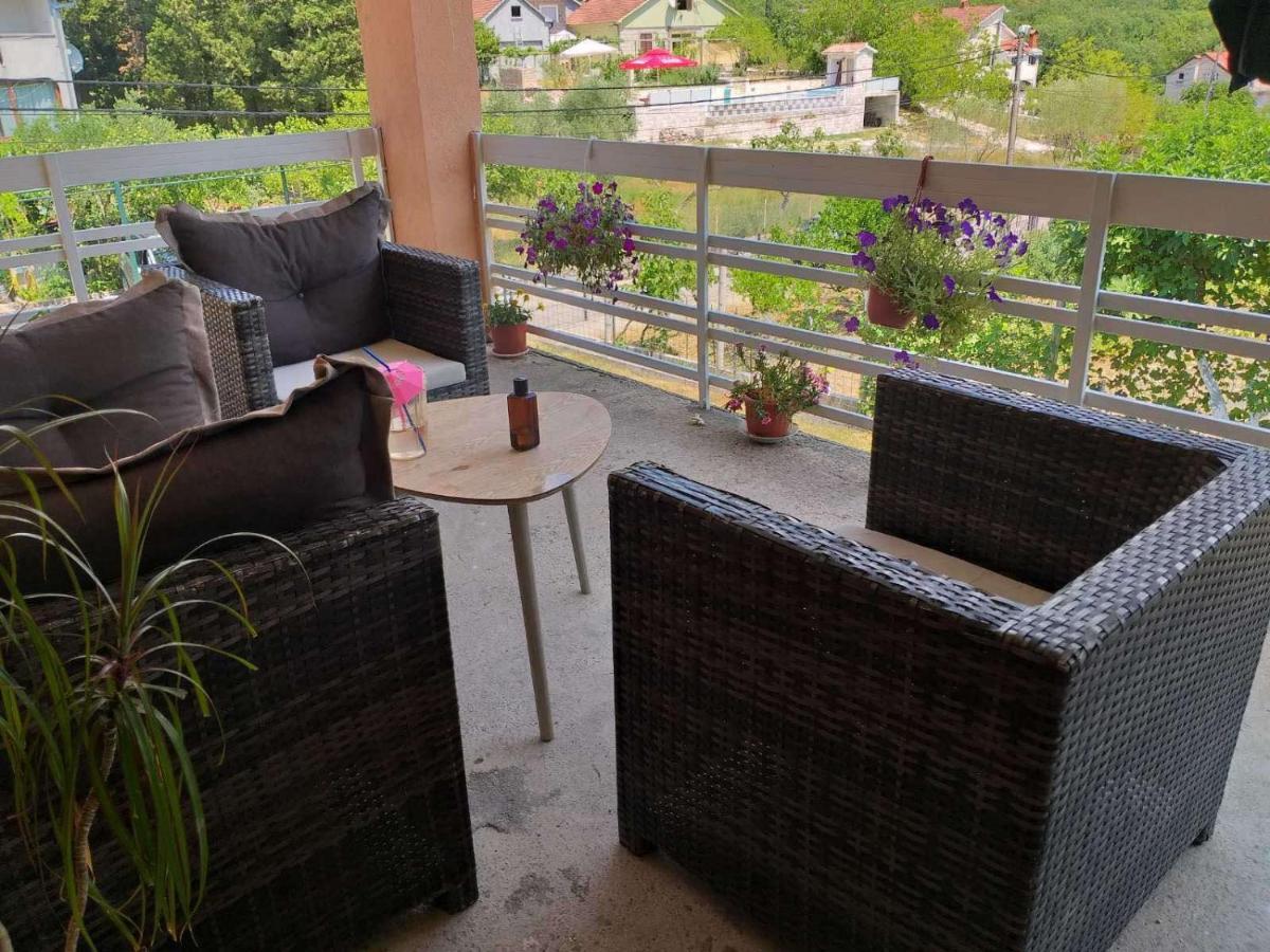 Apartment Davidovic Tivat Exterior foto